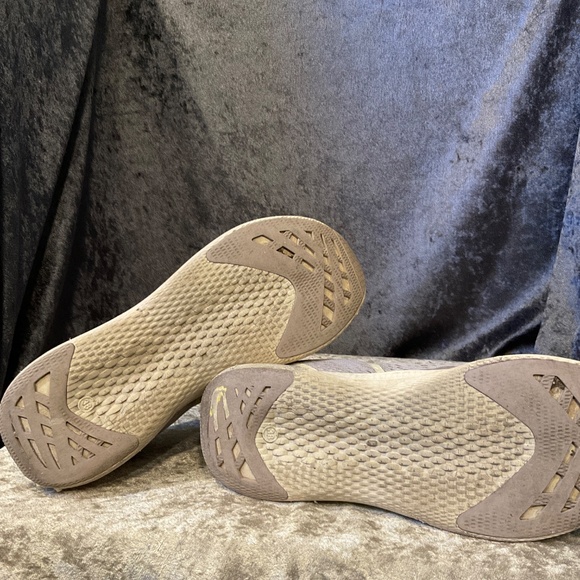 Dansko Purple Sneakers, Size 38 (7.5) - Picture 5 of 5